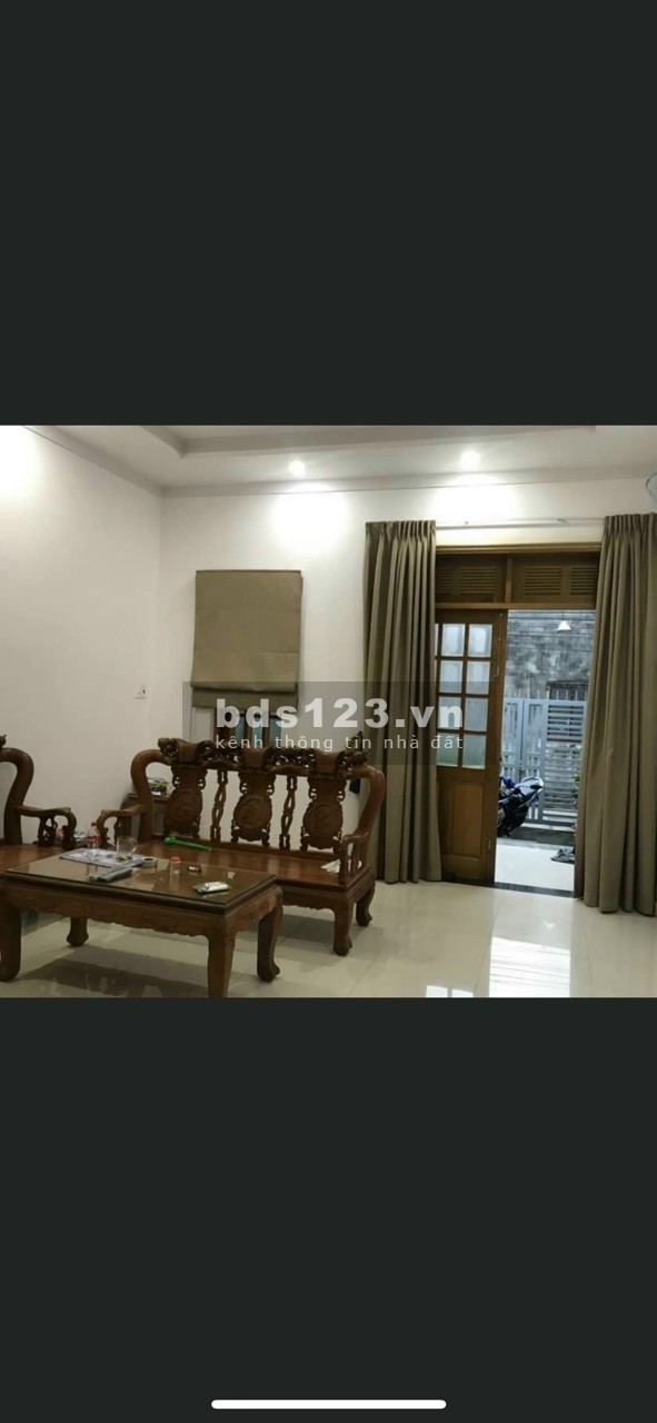 Sổ hồng chính chủ: Diện tích 93,5m2 có 83m2 thổ cư; giá 2tỷ65; ACE quan tâm LH; 0903654786