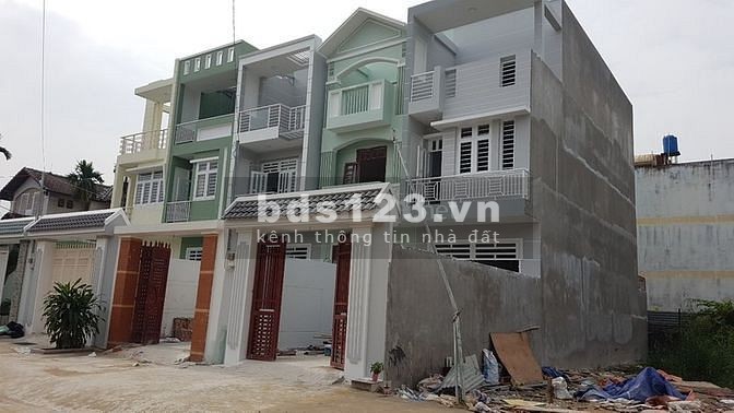 Nhà mới 100% để ở làm văn phòng view sông Sài Gòn giá 15 triệu/tháng, đường lớn khu dân cư