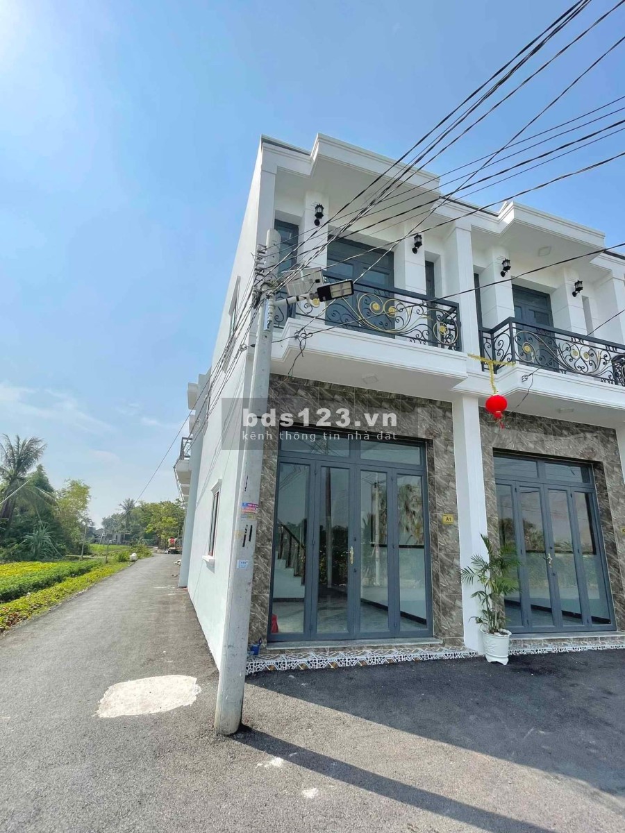 Bán gấp nhà Sổ Hồng Riêng, giá 800 triệu nhận nhà và Sổ ngay khu dân cư, liên hệ 0988675494