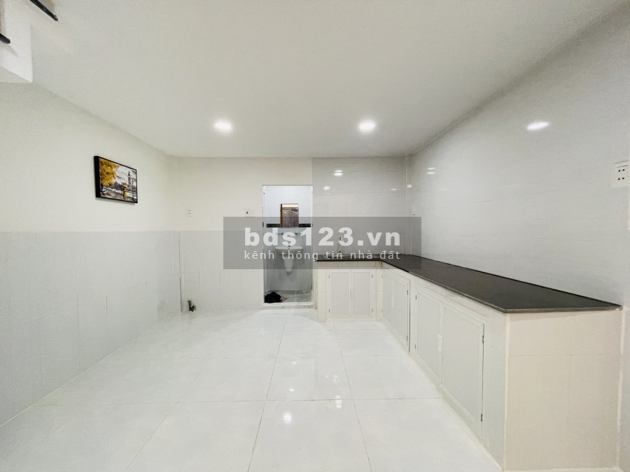 Điện Biên Phủ - Trệt Lửng - 2PN+2WC - Sát Vinhomes , gần Q1...,
