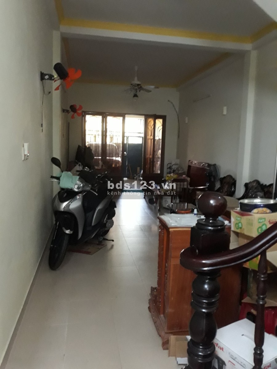 Cho thuê nhà nguyên căn diện tích 96m2 (4m X 24m) ở Bình Chánh, giá 16 triệu/tháng, lhcc