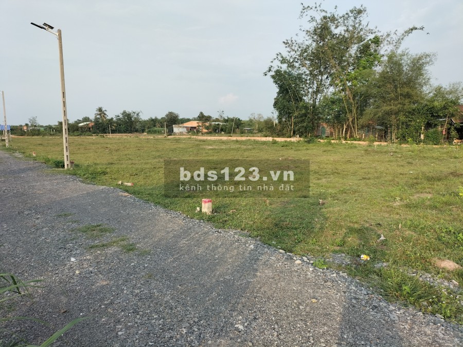 Bán đất nền ấp xóm bố xã Hiệp Thạnh pháp lý chính chủ, liên hệ xem đất 0877446113