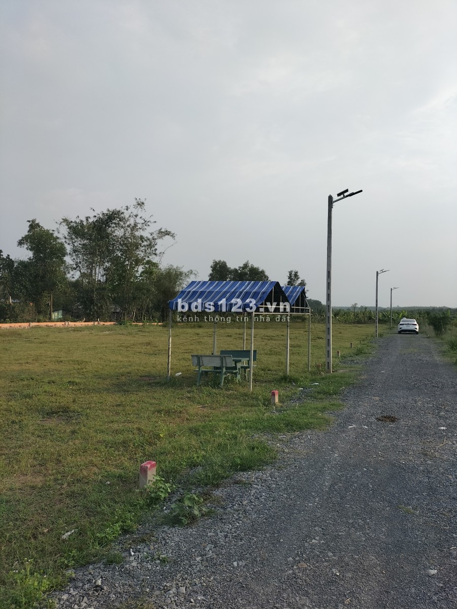 Bán đất nền ấp xóm bố xã Hiệp Thạnh pháp lý chính chủ, liên hệ xem đất 0877446113