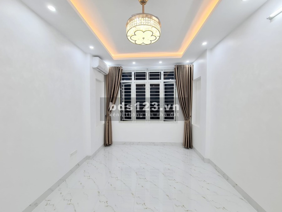 Bán nhà Tả Thanh Oai 2 mặt thoáng, diện tích sử dụng 40m2, 4 tầng đúc kiên cố, giá 2.45 tỷ