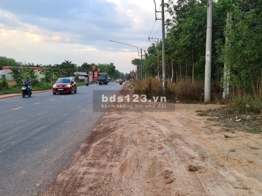 Cần bán 10.000m2 đất thổ cư cạnh khu công nghiệp Vsip 2 Tân Uyên Bình Dương tỉnh lộ ĐT742