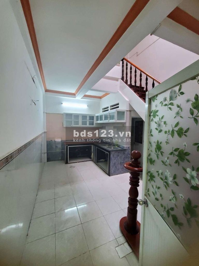 Cho Thuê Nhà mt Nguyễn Hậu Quận Tân Phú dtsd 4 x 16m giá cho thuê 14 triệu/tháng (tl)