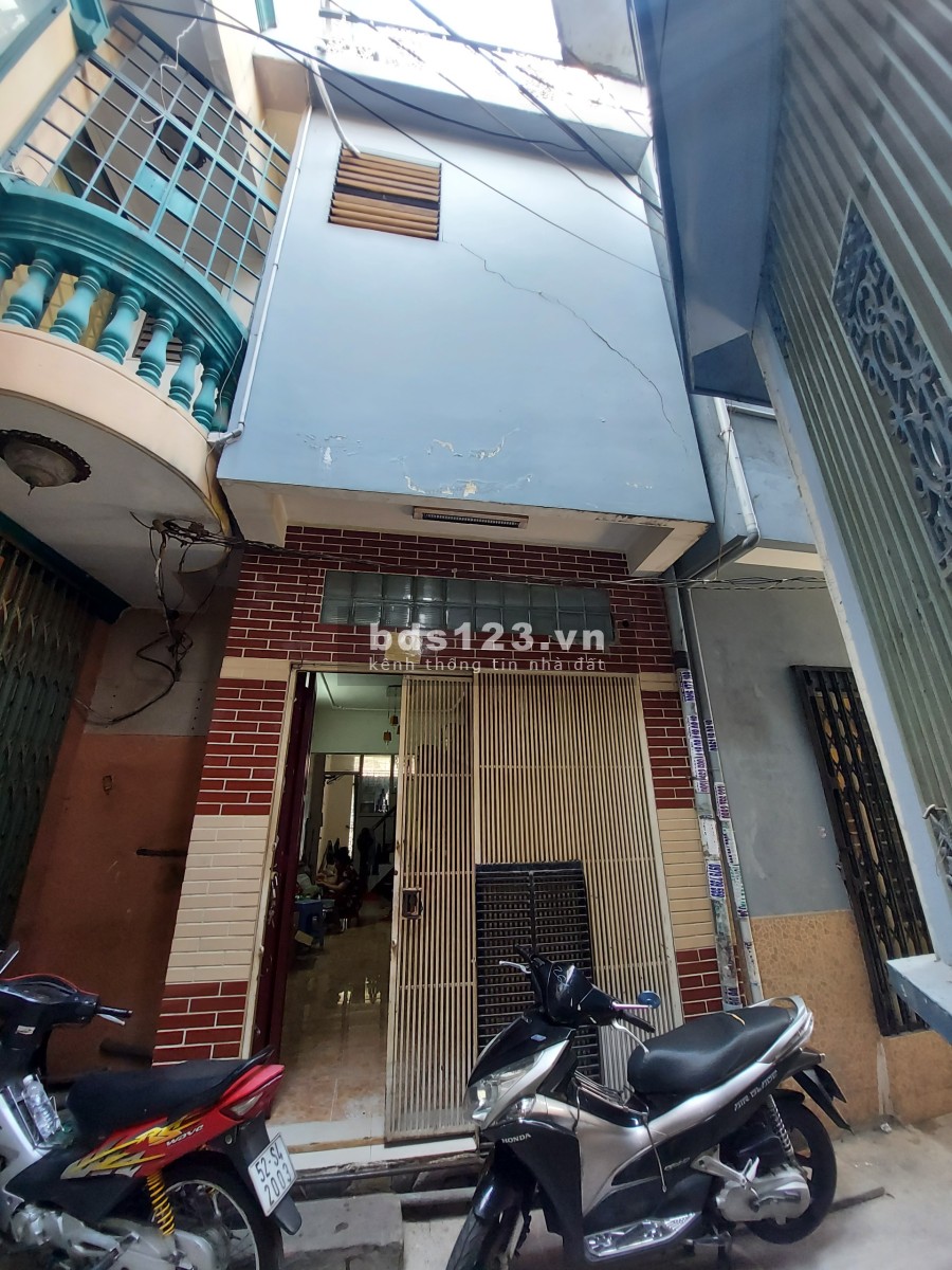Nhà chính chủ cần bán nhanh dtsd 70m2, giá bán 6.8 tỷ, hẻm 100 Lê Văn Duyệt, Bình Thạnh