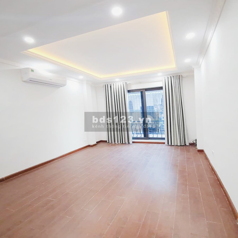 Bán nhà đẹp Hoàng Mai - Minh Khai, cách phố 30m, 40mx5t, mt 5m, giá bán 3.15 tỷ
