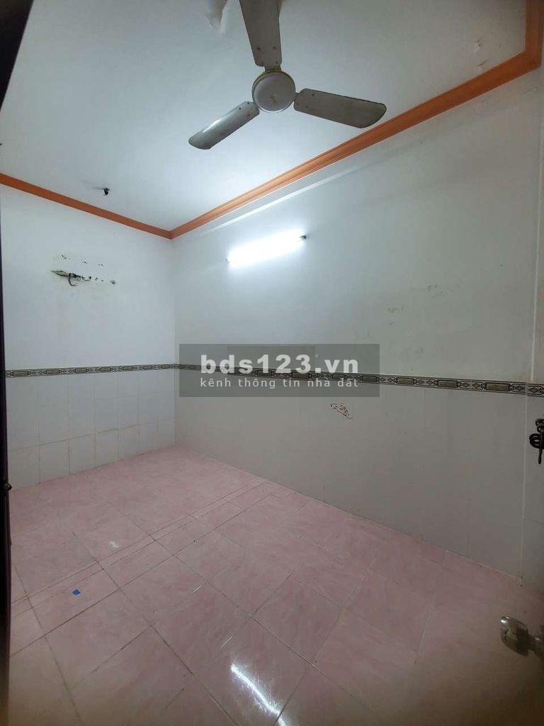 Cho Thuê Nhà mt Nguyễn Hậu Quận Tân Phú dtsd 4 x 16m giá cho thuê 14 triệu/tháng (tl)
