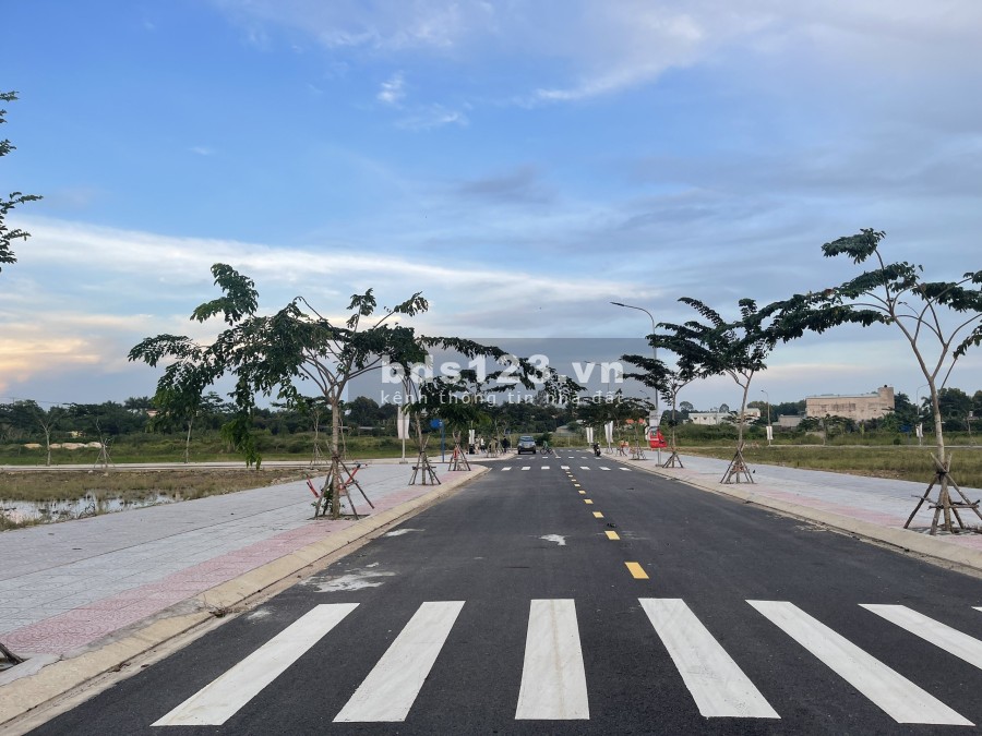 Đất nền khu dân cư Dubai Bà Rịa mặt tiền 20m giá bán chỉ 2.9 tỷ, pháp lý chính chủ, lhcc