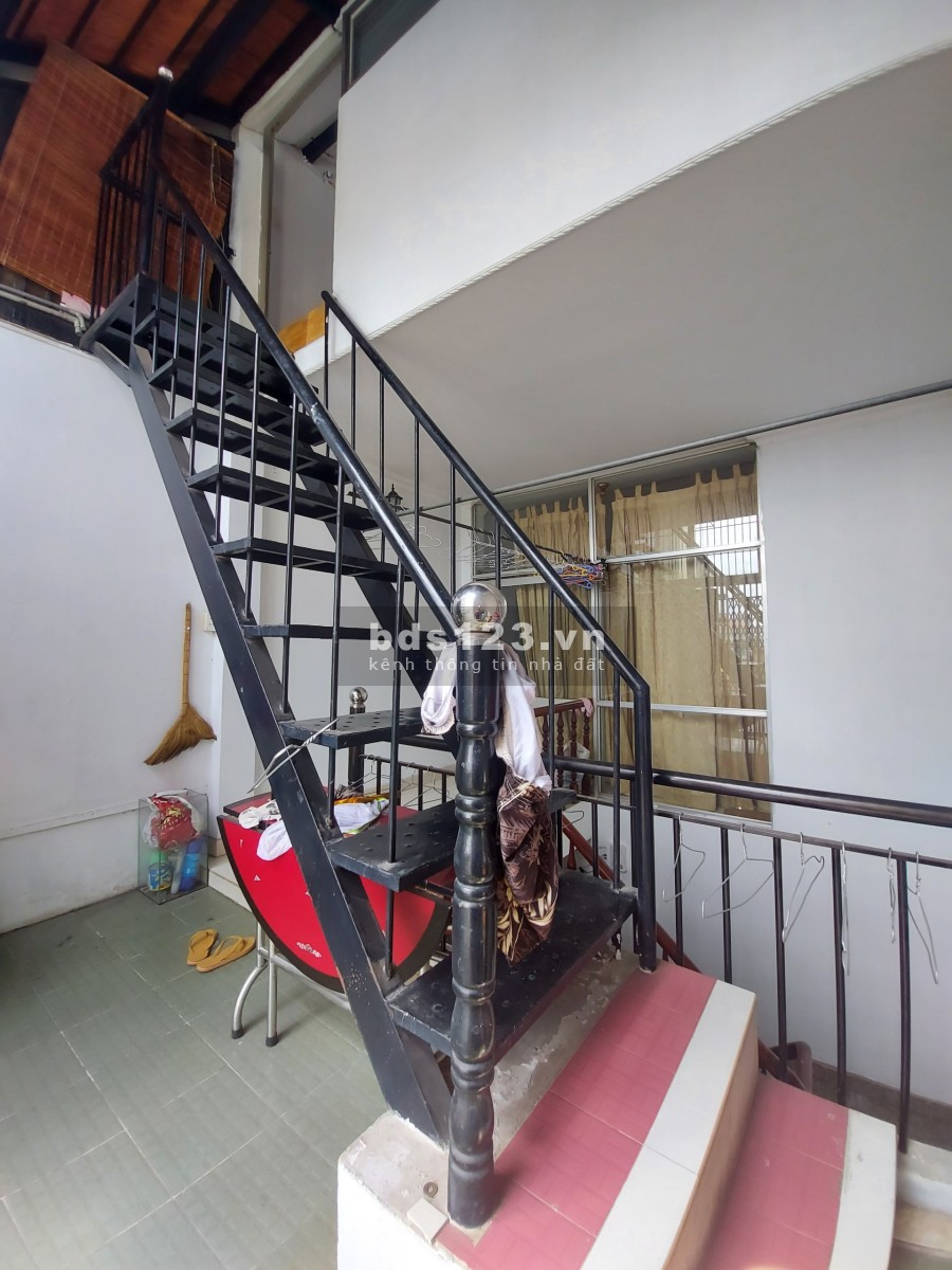 Nhà chính chủ cần bán nhanh dtsd 70m2, giá bán 6.8 tỷ, hẻm 100 Lê Văn Duyệt, Bình Thạnh