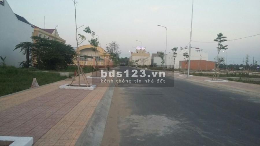 Đất nền giá tốt nhất có sổ hồng, Bình Chánh, giá bán 900 triệu liên hệ 0388796491
