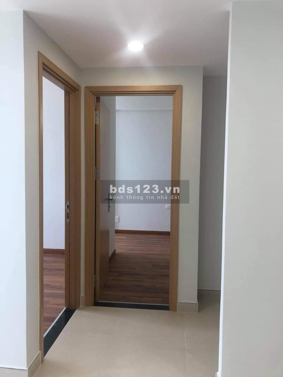 Cần bán căn chung cư Carillon 7, diện tích sử dụng 71m2 giá bán chỉ 3 tỷ tầng cao thông thoáng