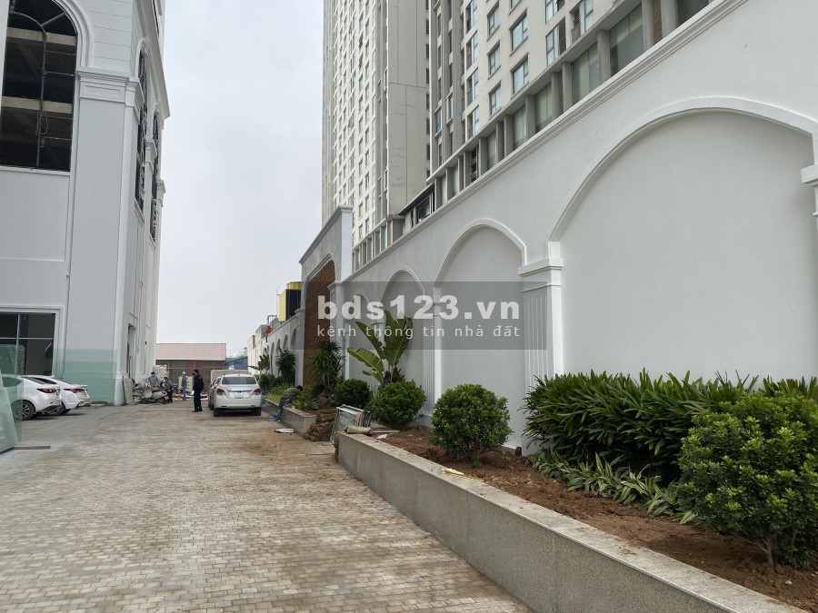 Bán căn hoa hậu 94m ban công Đông Nam dự án Housinco Premium Nguyễn XiểnNhận nhà tháng 3 /2022