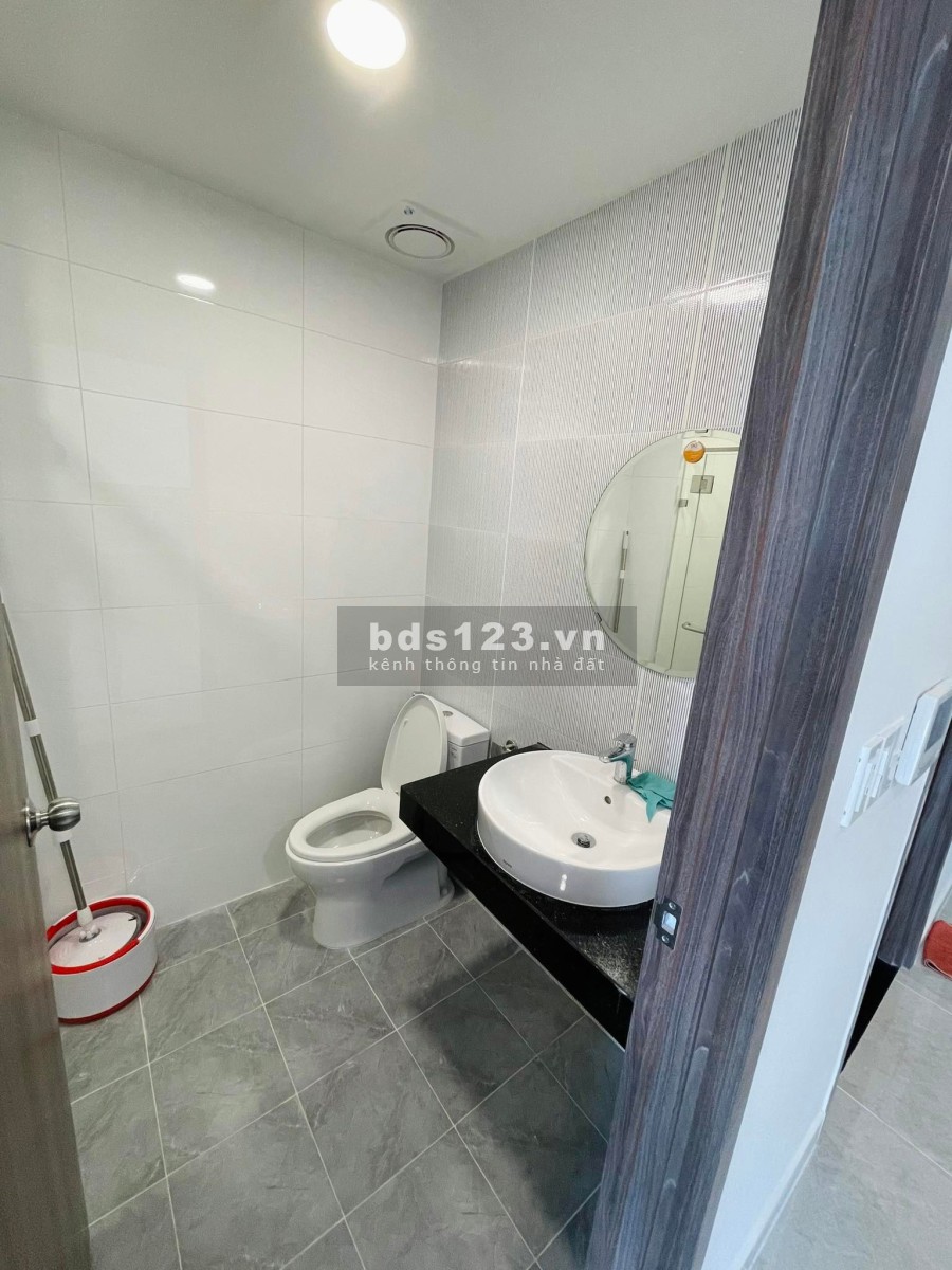 Bán Căn Hộ 2 Pn 2 Wc, diện tích sử dụng 67m2 mới được bàn giao dọn vào ở ngay.