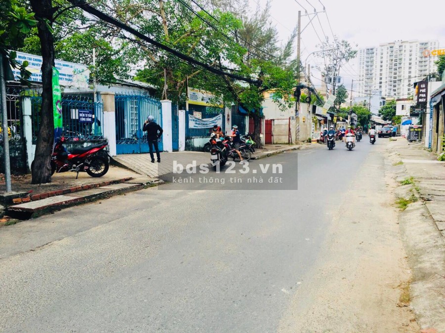 Lô đất mặt tiền đường số 8, P. Trường Thọ kế bên Uỷ ban phường Trường Thọ.