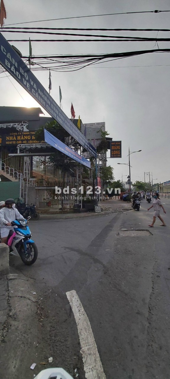 Chính chủ cho thuê nhà nguyên căn 2 mặt tiền Dương Bá Trạc Khu Làng Ốc Quận 8