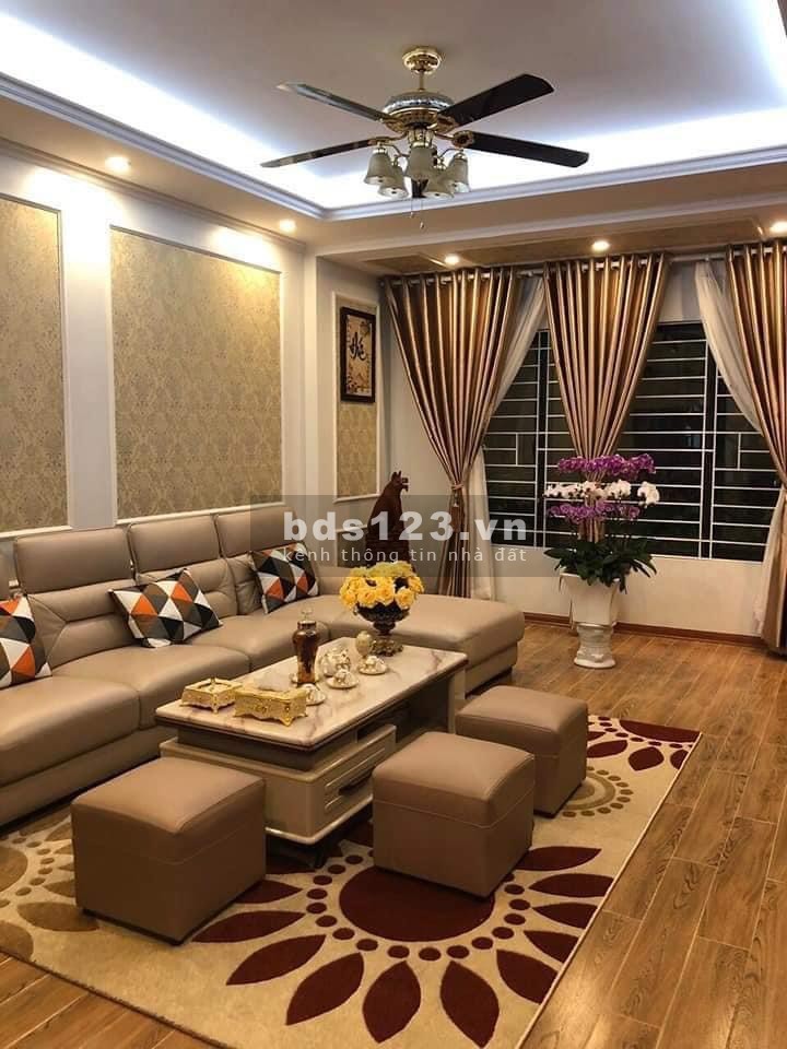 Bán nhà mặt phố Phan Chu Trinh, phố VIP, 32m2, 6 tầng, MT 4,2m, giá 27 tỷ