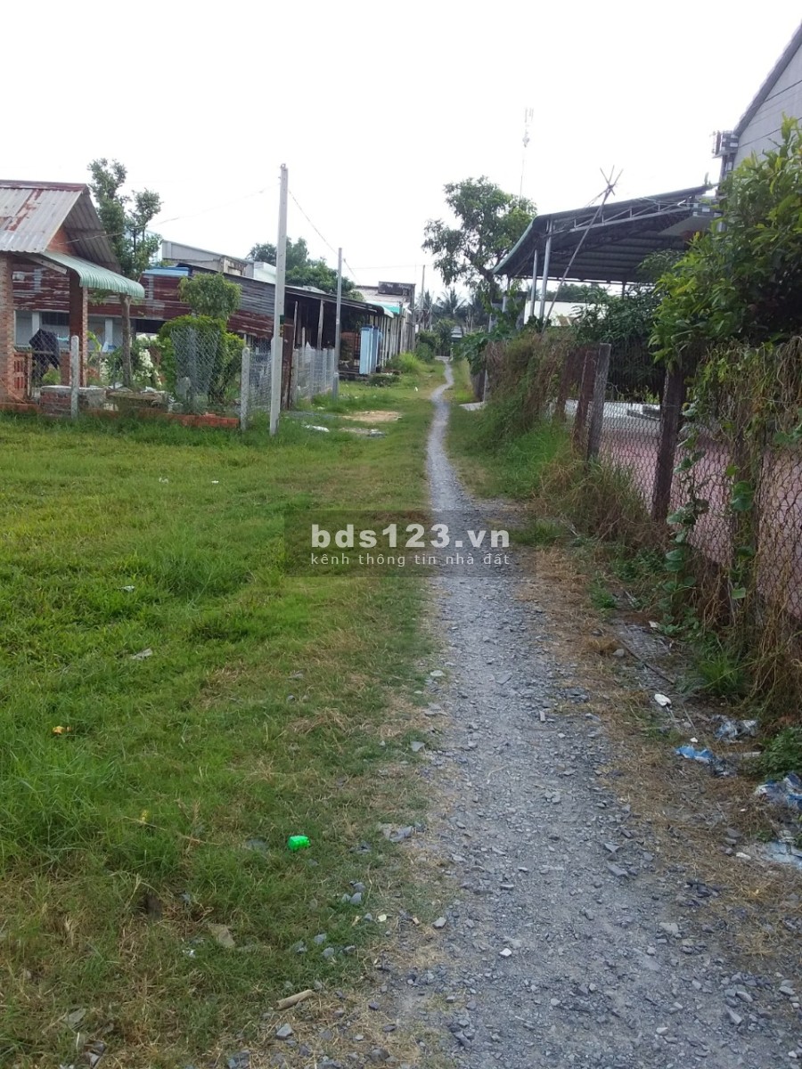 Cần bán đất pháp lý chính chủ huyện Gò Dầu giá đầu tư 580 triệu, dtsd 232.2 m2 khu dân cư đông