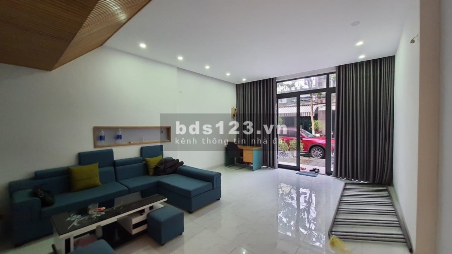 Kẹt tiền bán gấp nhà mặt tiền 90m2 Tân An 2, Hải Châu, giá bán chỉ 5 .xxTỷ pháp lý đủ
