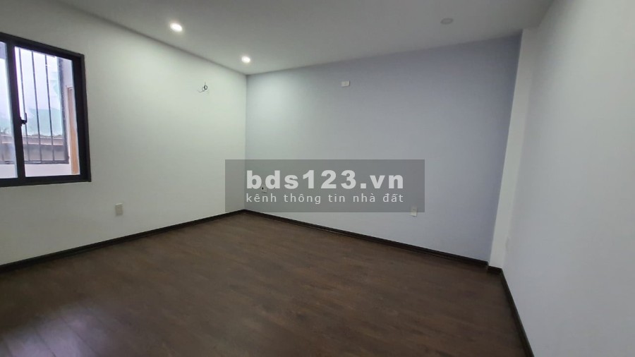 Kẹt tiền bán gấp nhà mặt tiền 90m2 Tân An 2, Hải Châu, giá bán chỉ 5 .xxTỷ pháp lý đủ