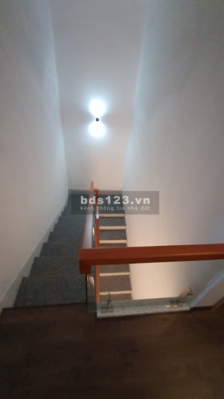 Kẹt tiền bán gấp nhà mặt tiền 90m2 Tân An 2, Hải Châu, giá bán chỉ 5 .xxTỷ pháp lý đủ