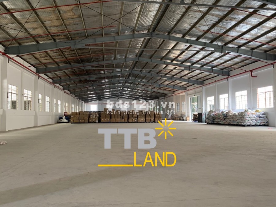 Cho thuê kho xưởng diện tích 1800m2 Xa Lộ Hà Nội, p. Linh Trung, Q. Thủ Đức, TP Thủ Đức