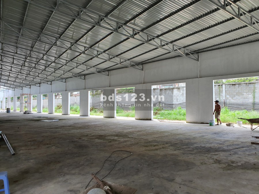 Cho thuê kho xưởng diện tích 1800m2 Xa Lộ Hà Nội, p. Linh Trung, Q. Thủ Đức, TP Thủ Đức