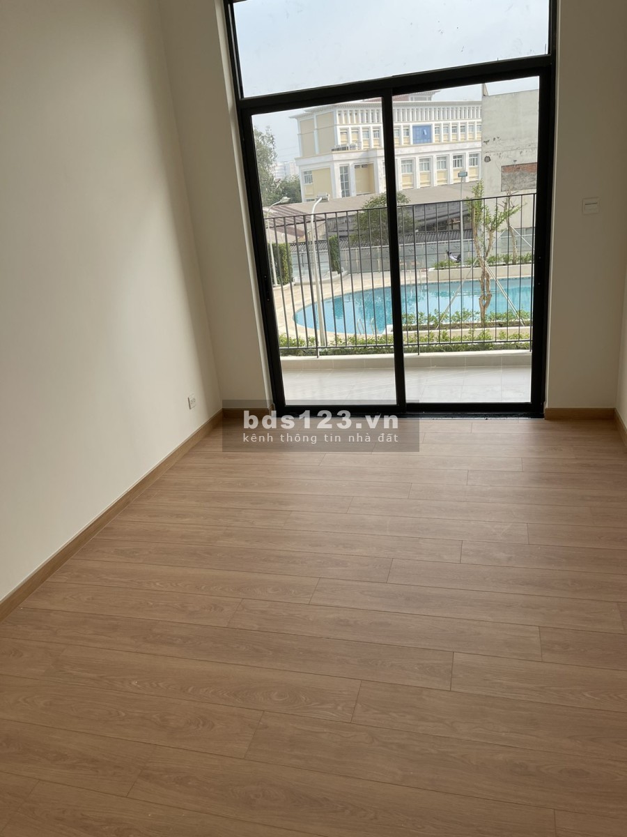 Cần bán căn Centum Weslth Quận 9, giá bán chỉ 8.5 tỷ, vị trí đắc địa, tiện ích đầy đủ, lhcc