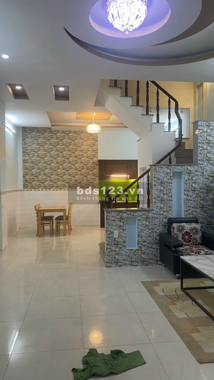 Cho thuê nhà nguyên căn 4pn Hương Lộ 2 giá 10 triệu/tháng, liên hệ 0915718879