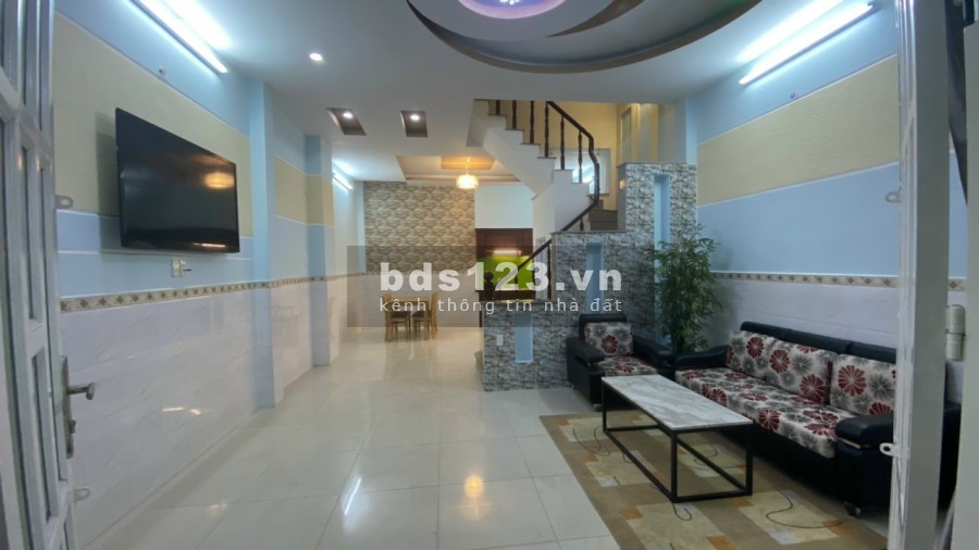 Cho thuê nhà nguyên căn 4pn Hương Lộ 2 giá 10 triệu/tháng, liên hệ 0915718879