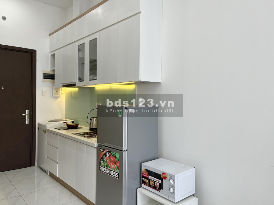 Studio nhỏ xinh The Sun Avenue cho người cần giá cho thuê chỉ 8.5 triệu/tháng, lhcc