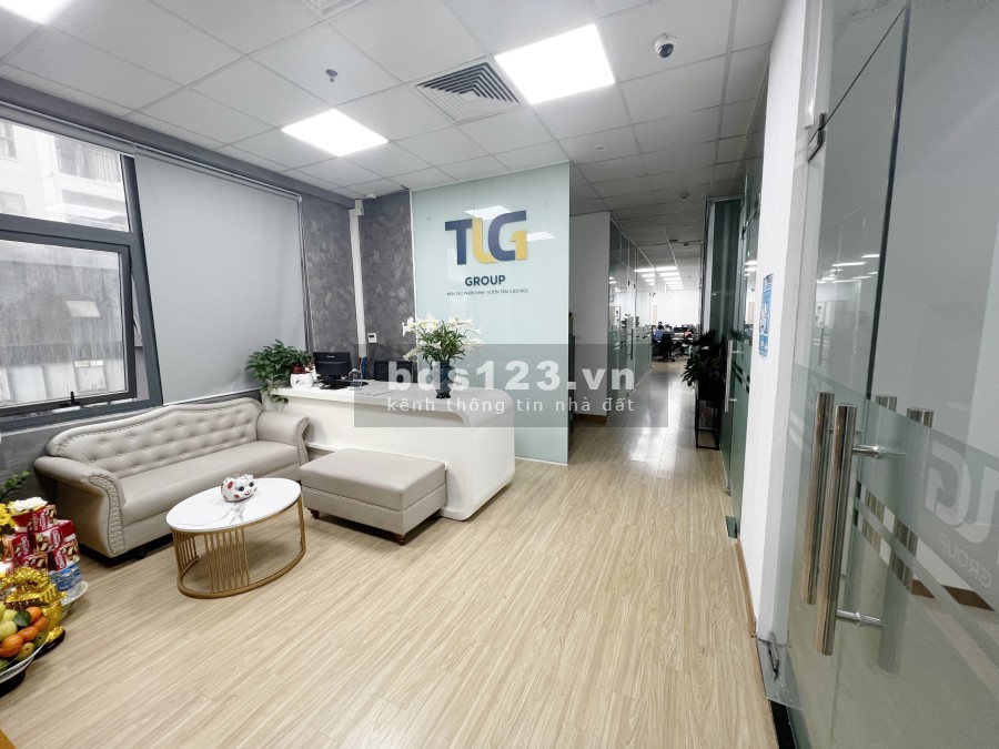 Sang nhượng sàn văn phòng 180m2 tại Toà nhà Times Tower 35 Lê Văn Lương. Đầy đủ nội thất (mtg)