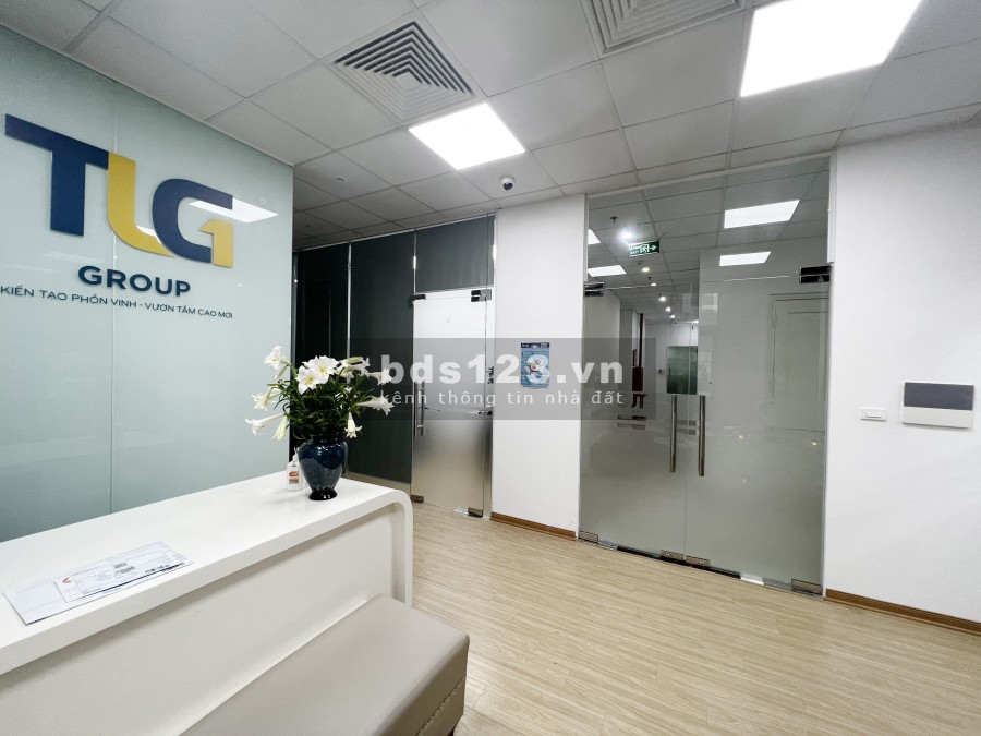Sang nhượng sàn văn phòng 180m2 tại Toà nhà Times Tower 35 Lê Văn Lương. Đầy đủ nội thất (mtg)
