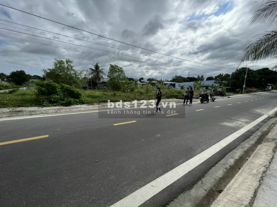 Kẹt Bán Nền Đất Đường Hồ Xuân Hương Cam Đức Cam Lâm diện tích sử dụng 163m2
