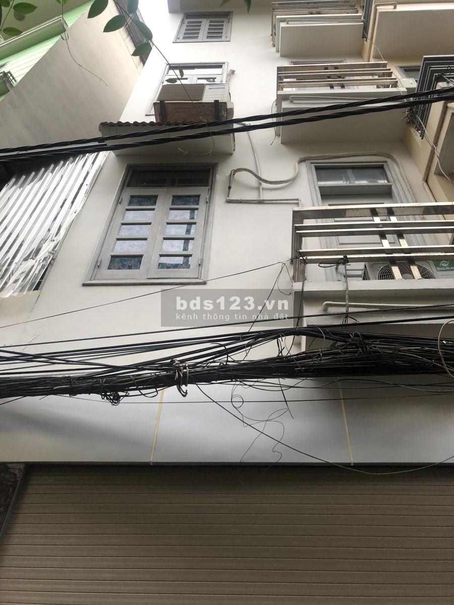 Cho thuê nhà chính chủ diện tích sử dụng 33m2 đúc kiên cố 5 tầng khu Tây Hồ