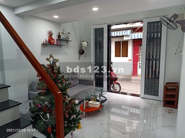 Nhà nguyên căn đúc 4 tầng cực đẹp, 2 mặt hẻm sổ nở hậu hút tài lộc, giá bán chỉ 5.45 tỷ
