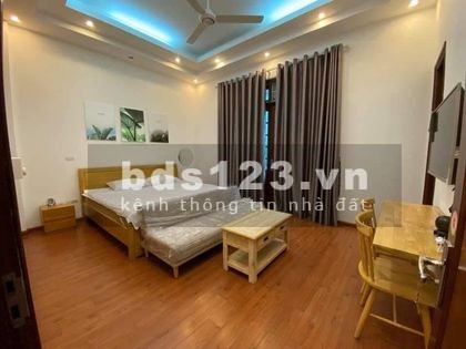 Bán nhà chính chủ Phố Chùa Láng, Phường Láng Thượng, nhà đẹp, cách phố 40m, 45m2x5T, về sẵn ở ngay