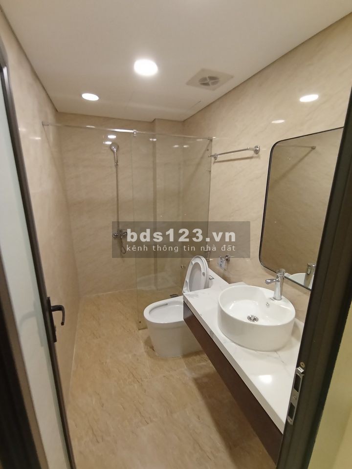 Bán nhà Tây Hồ, Đại tá Quân đội về hưu, diện tích sử dụng 35m2, giá bán 3.5 tỉ, pháp lý chính chủ