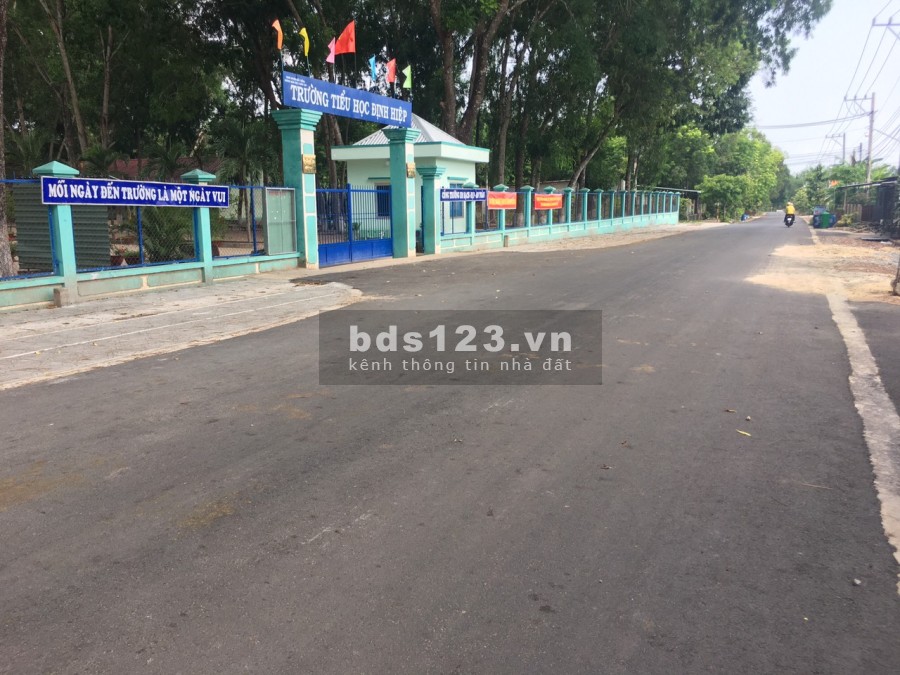 Chính chủ cần Chuyển nhượng 2 miếng đất thổ cư ngay chợ và trường cấp 1 Dầu Tiếng