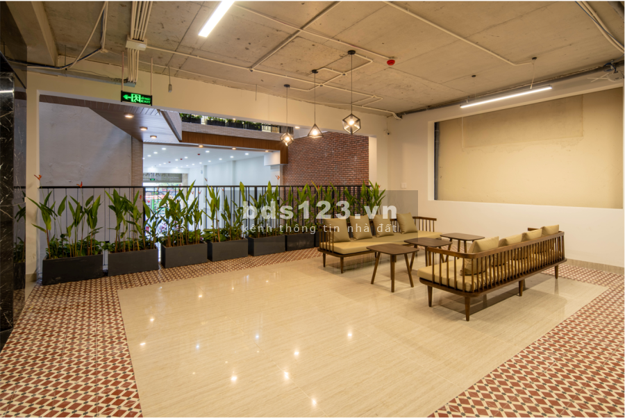 Đầu xuân thuận lợi với không gian làm việc 300 m2 sang xịn tại trung tâm thành phố