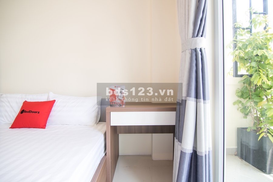 Cho thuê căn hộ dịch vụ mặt tiền Phan Văn Hân, Bình Thạnh mới xây, 35m2