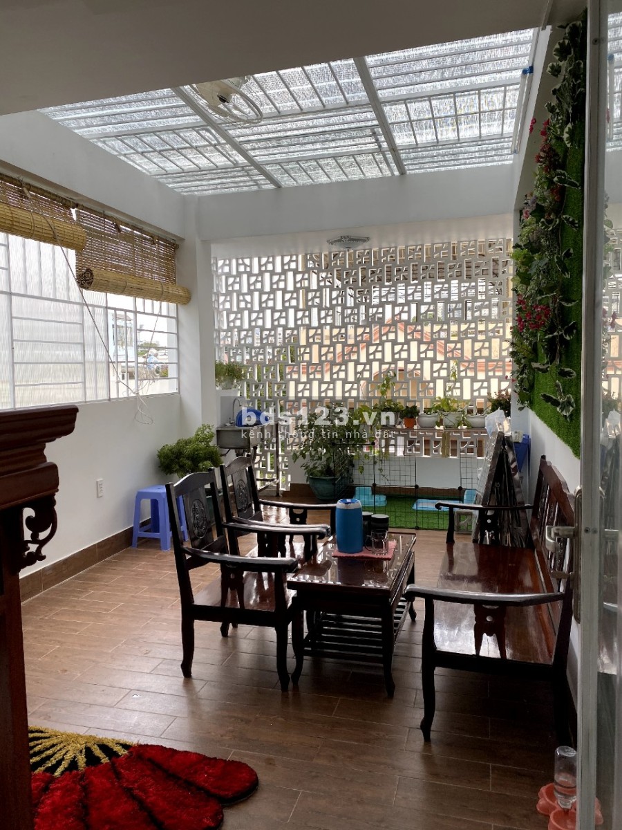 Bán gấp nhà đường Hòa Hảo Quận 10 giá bán chỉ 8 tỷ, thương lượng nhẹ, dtsd 147.5m2