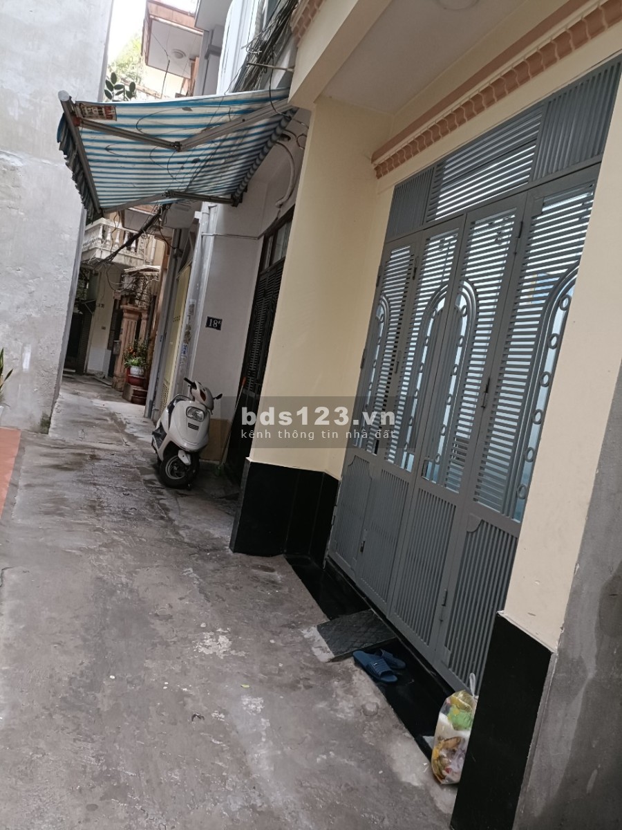 Bán nhà Tây Hồ, Đại tá Quân đội về hưu, diện tích sử dụng 35m2, giá bán 3.5 tỉ, pháp lý chính chủ