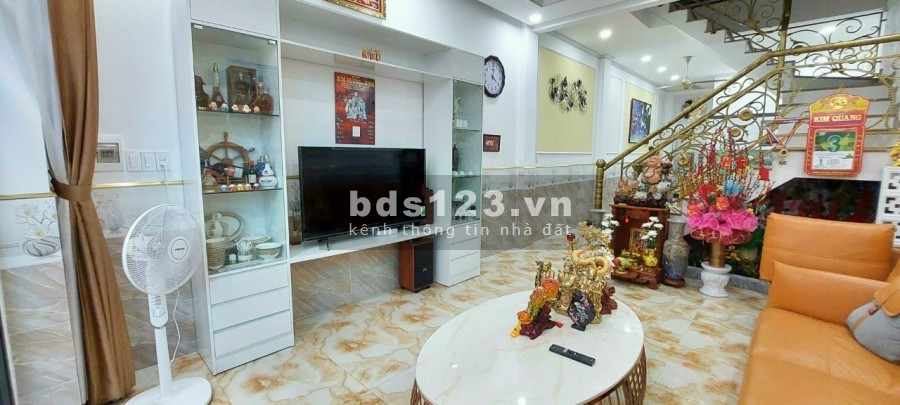 Bán nhà phố mặt tiền đường lớn Nguyễn Thị Khắp, giá bán đầu tư sinh lời, khu dân cư đông