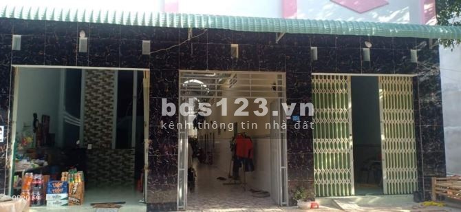Chính chủ bán gấp dãy trọ diện tích 300m2, tiện kinh doanh buôn bán, thu nhập 18tr/tháng