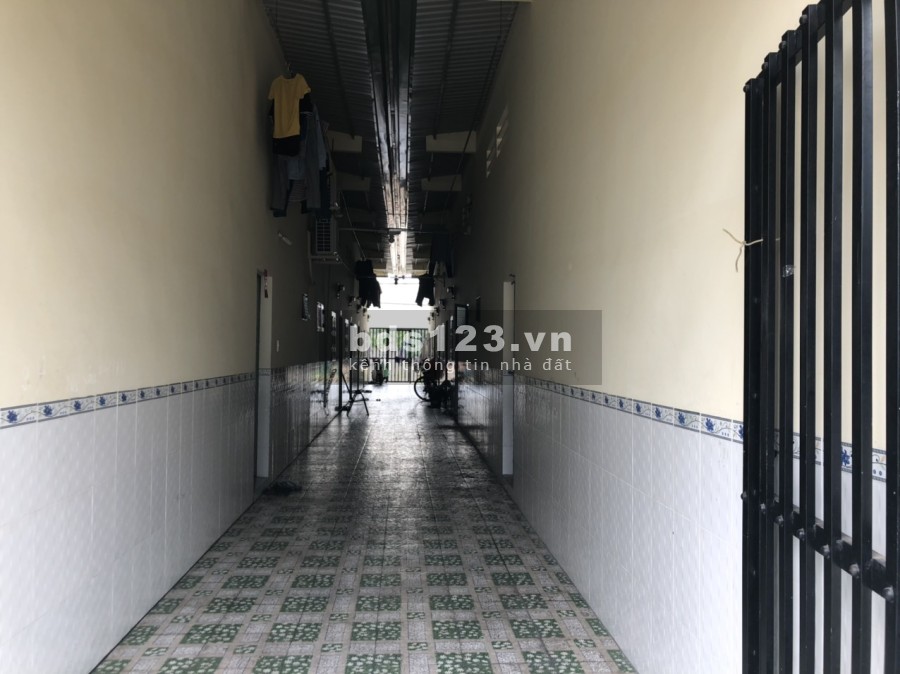 Chính chủ bán gấp dãy trọ diện tích 300m2, tiện kinh doanh buôn bán, thu nhập 18tr/tháng