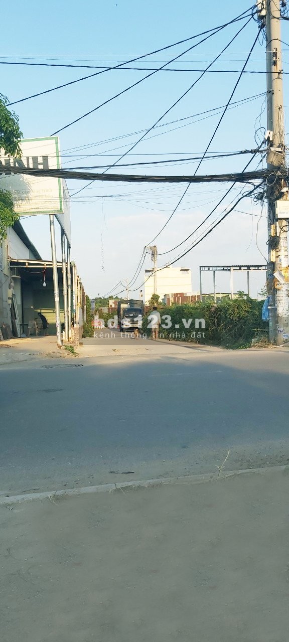 Chính chủ bán đất hẻm xe hơi 1 Sẹc Vườn Lài giá bán chỉ 3.69 tỷ thương lượng nhanh