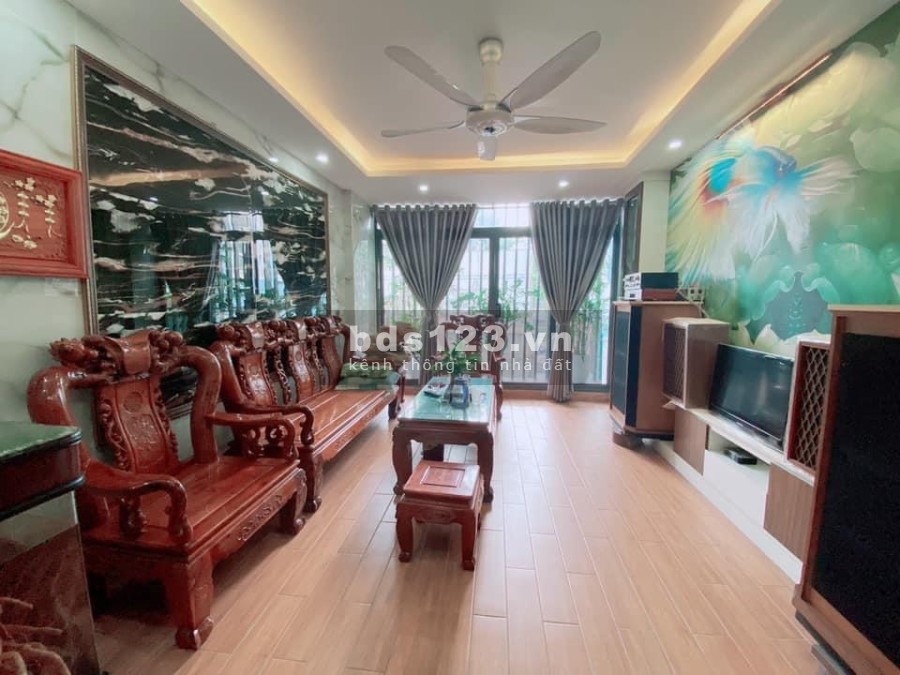 Nhà 4 tầng- Lê Lợi Quận Hà Đông dtsd 40m2, vị trí đẹp 10m ra ô tô tránh giá chỉ 3,5 tỷ