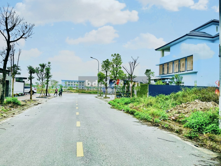 Cần bán Mảnh đất ở biệt thự khu đô thị Tân Thành - Yên Thanh, Uông Bí, Quảng Ninh